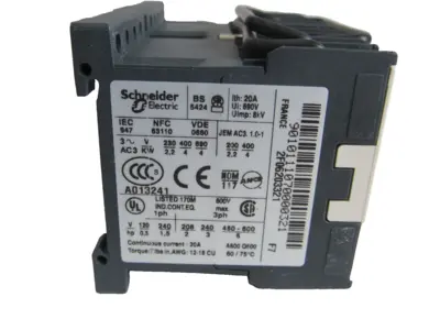 NEW TELEMECANIQUE LC2 K0901F7 REVERSING CONTACTOR