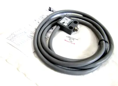 NEW HONEYWELL 914CE1-6A LIMIT SWITCH 914CE16A