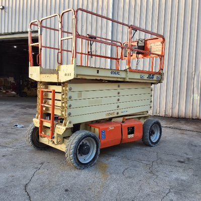 USED 2014 JLG 4069LE