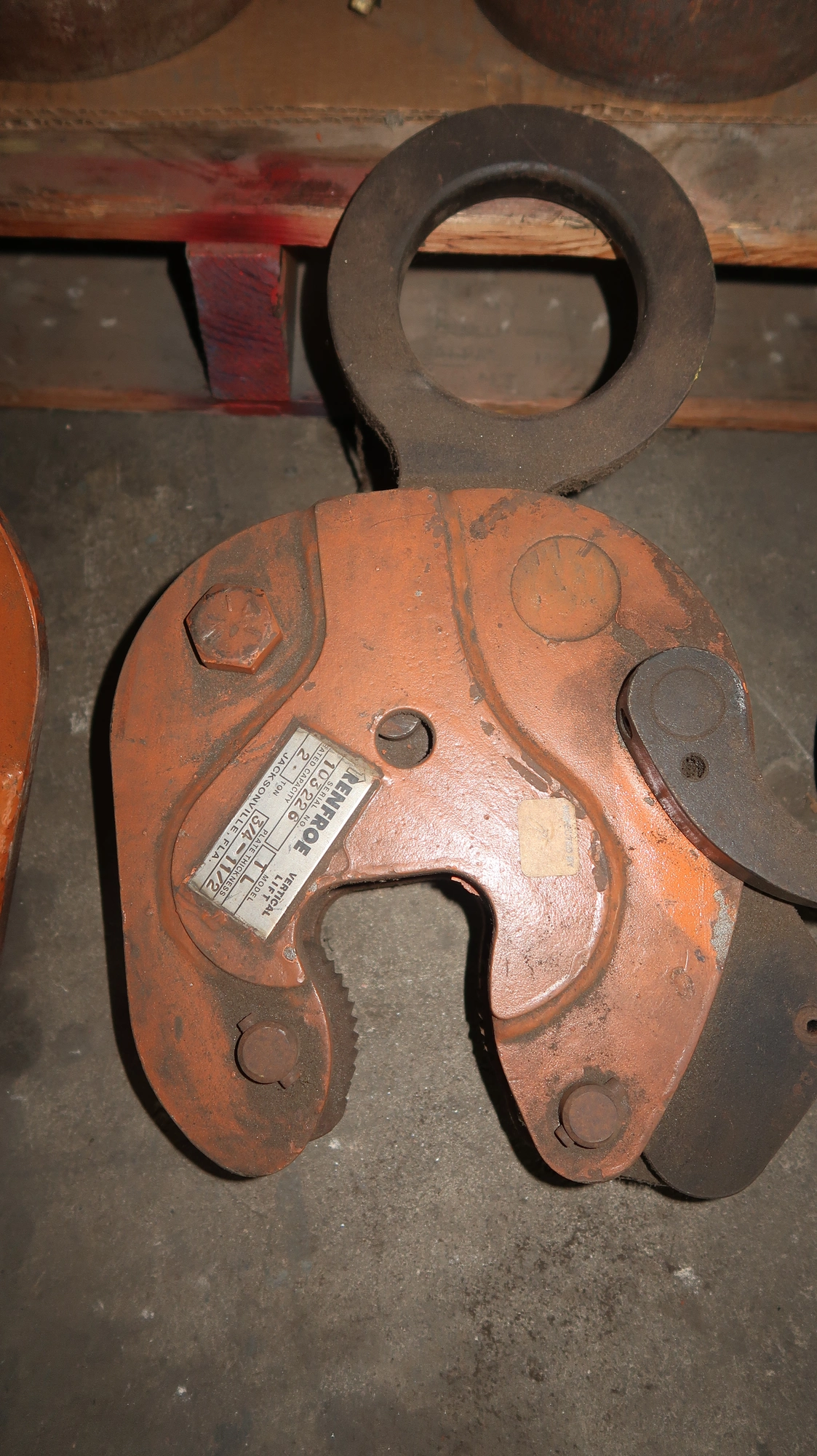 2-Ton Renfroe, Model: TL Plate Lifting Clamp