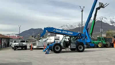USED 2008 GENIE GTH-1056