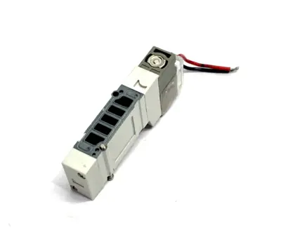 5SY3140-5HD | SMC  Pneumatic Solenoid Valve, DAMAGED PUSH-LOCK, LOT OF 4 - For parts or not working