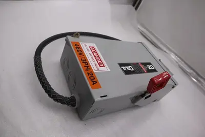 NEW GE THN3361R NON-FUSIBLE DISCONNECT SWITCH SINGLE CONFIGURATION STOCK 5107