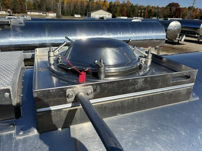 Used 2005 ST&E MILK TANKER TRAILER Liquid Supply Trailers Michigan US | Miedema Asset Management Group #1709520