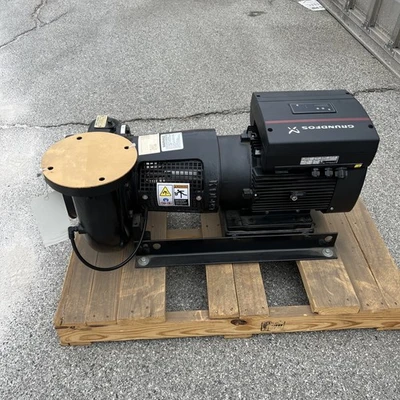 New | in-Stock Grundfos 40957-4P-10HP Centrifugal Pumps California US | Davliegogo LLC #1705473