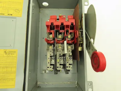 Cutler Hammer DH362FDK Eaton Safety Disconnect Switch 60A 600V Non-Fusible