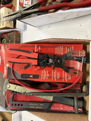 Used _UNKNOWN_ _UNKNOWN_ Pliers Michigan US | Miedema Asset Management Group #1371955