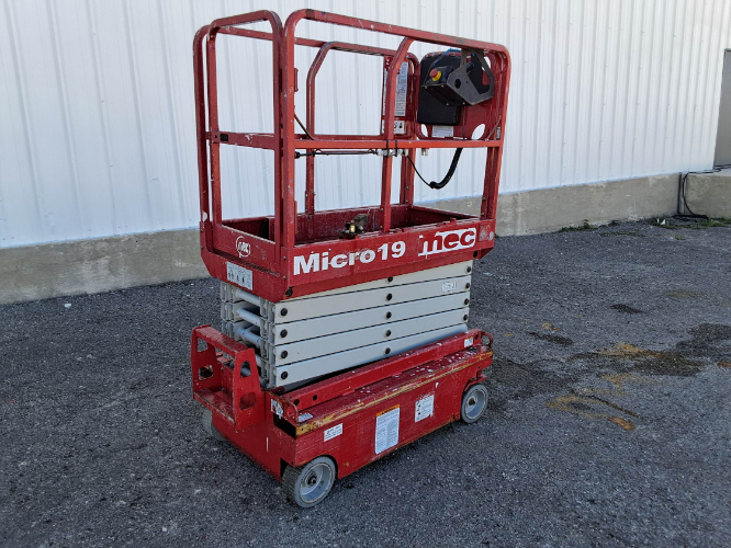 Used 2018 MEC MICRO 19 Scissor Lifters | Stack Equipment #926235