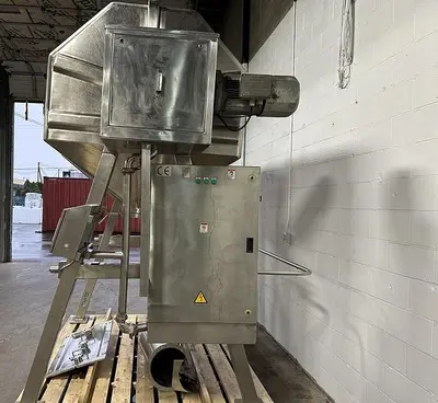 USED 2013 SAAN OB-3000