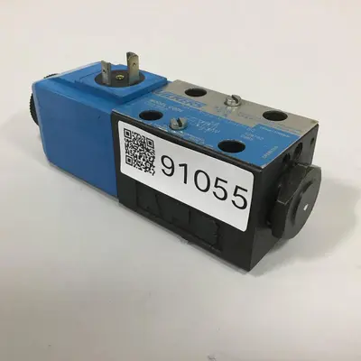 USED VICKERS DG4V-3-2A-M-U-H7-60
