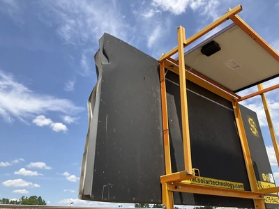 Solar Tech Silent Sentinel Arrow Board - will not power on/charge, manual winch to raise/lower the b...