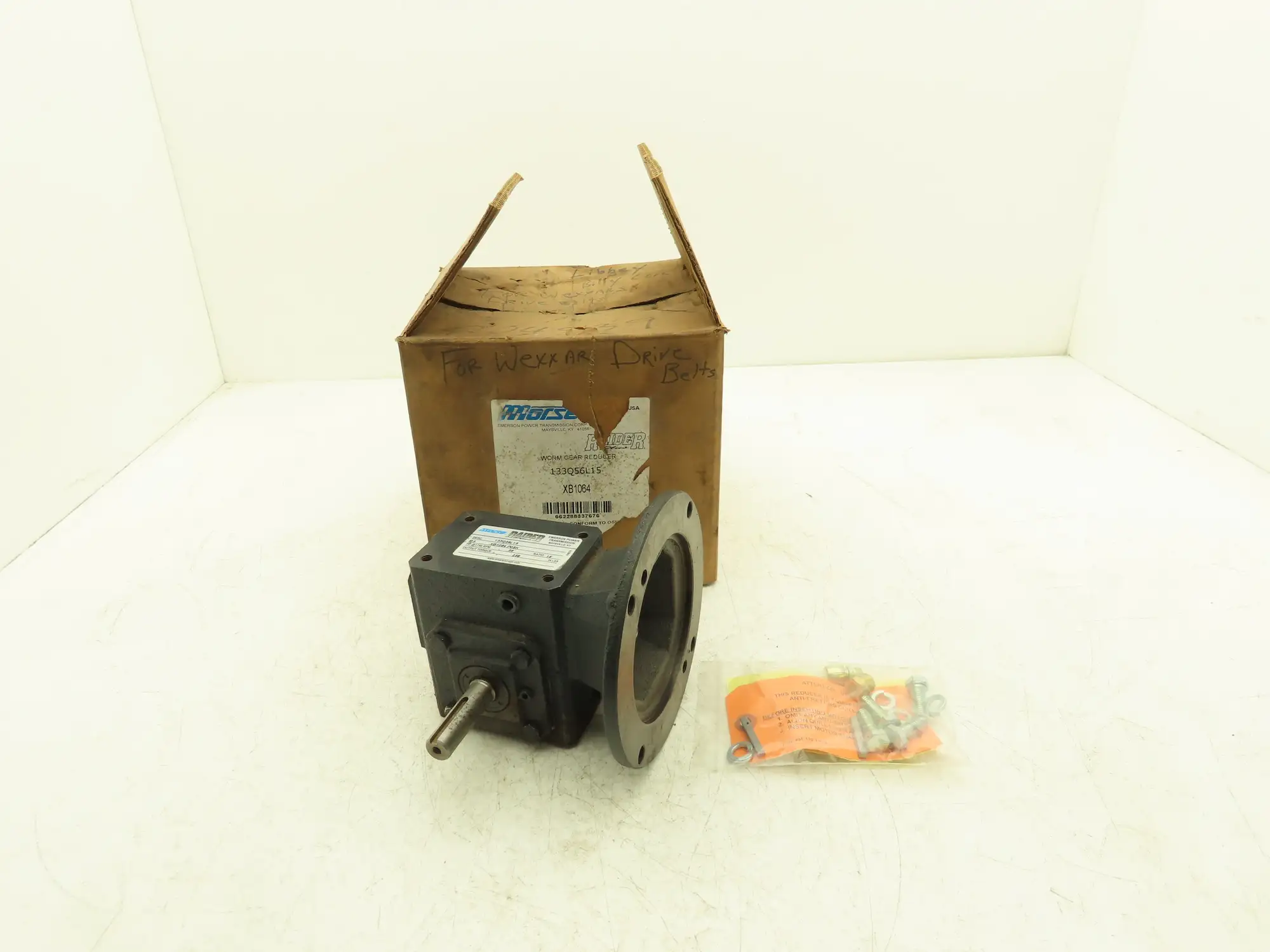 Morse Raider 133Q56L15 Worm Gearbox 15:1 Reducer .56Hp 116rpm 56C LH Output