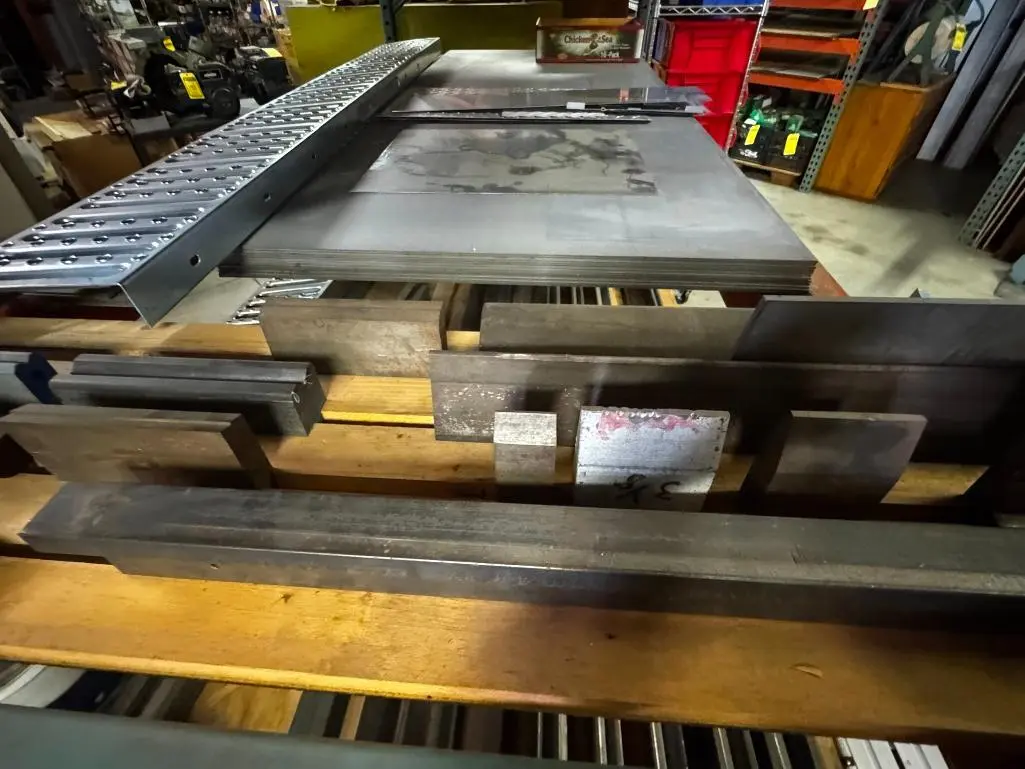 Used _UNKNOWN_ _UNKNOWN_ Press Brake Tooling Ohio US | Myron Bowling Auctioneers Inc #1518526