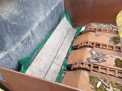 Infeed Log Conveyor for Chipper