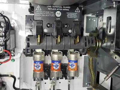 NEW ALLEN-BRADLEY 20BE027A0AYNAND0