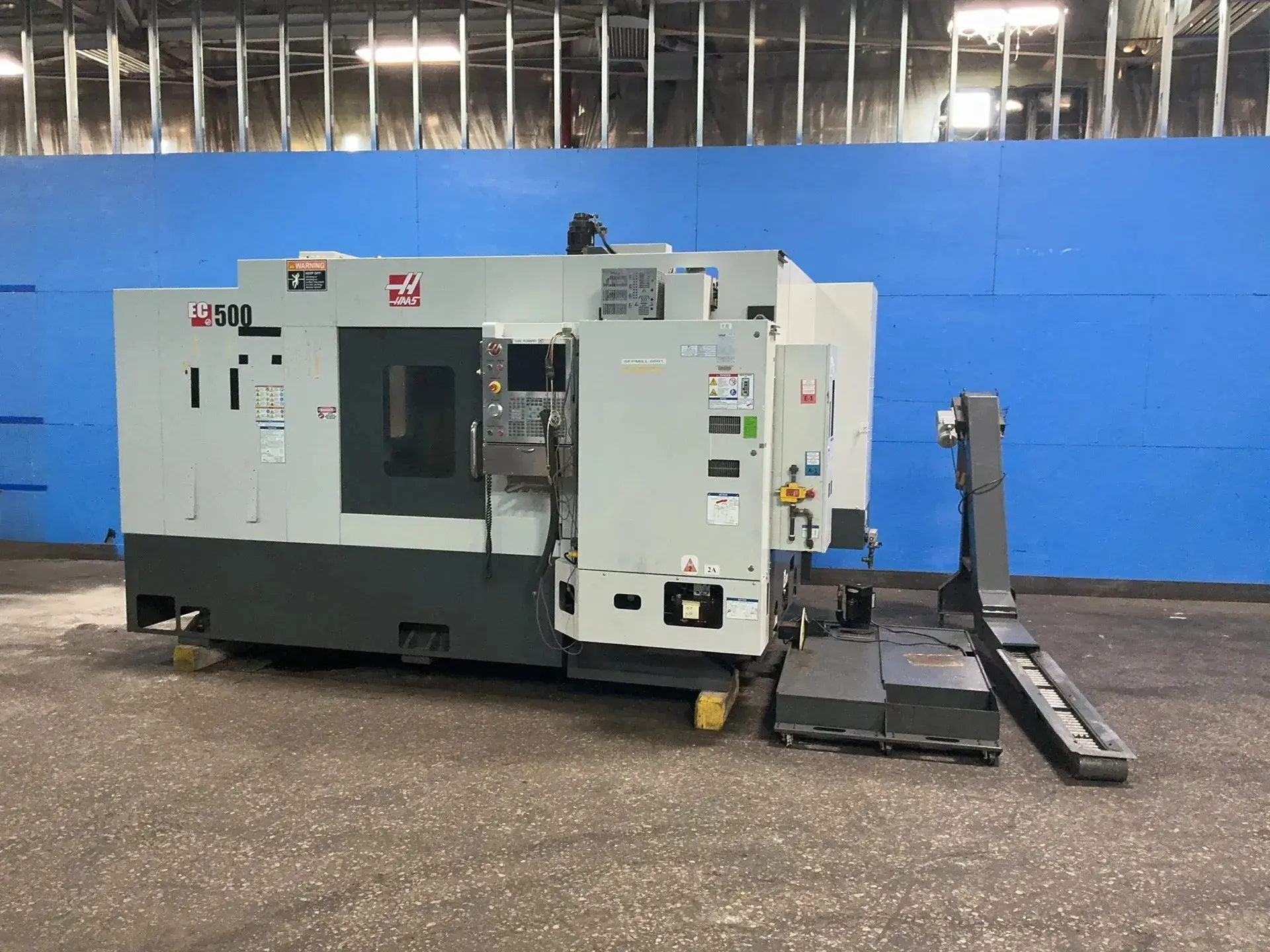 USED 2012 HAAS EC500