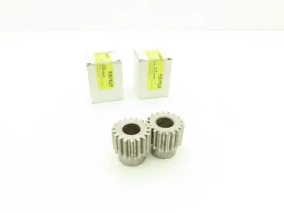 Boston Gear YD18 09950 Spur Gear 18 Tooth 12DP 20°PA  3/4" Bore  Lot of 2