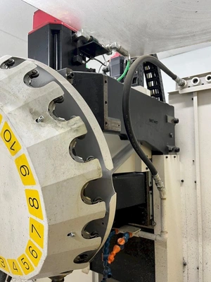 Used 2019 FANUC ROBODRILL ALPHA D21MIB5 Vertical Machining Centers Ohio US | Toolquip, Inc. #1232867