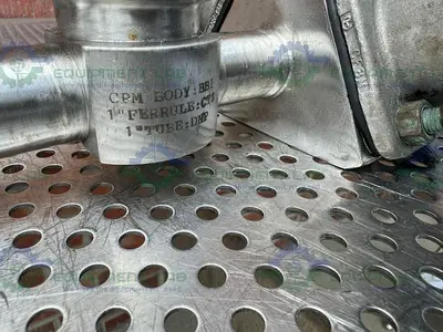 USED 2 ITT PURE FLO ADVANTAGE 4 - WAY DIAPHRAGM VALVE W/ 1" SANITARY FITTING