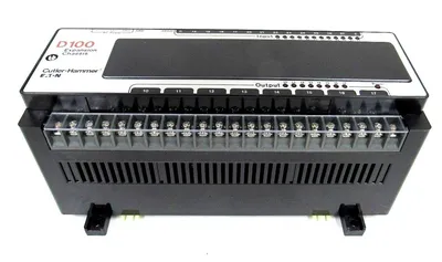 NEW CUTLER HAMMER D100ER20 EXPANSION CHASSIS