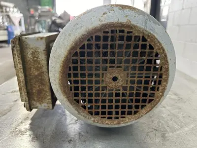 USED SEW-EURODRIVE SAF67DT90S4