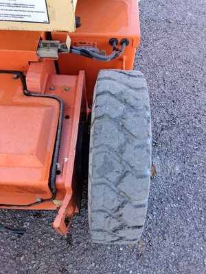 USED 2016 JLG E300AJP