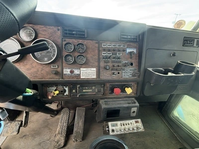 Used 2000 KENWORTH T800 Box trucks Arizona US | Proxy Equipment #1547824