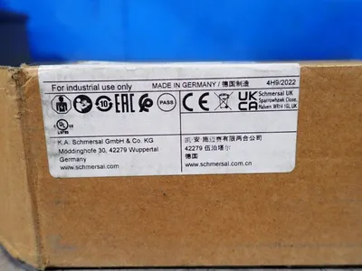 Used SCHMERSAL AZM201ZST2T1P2PWADU Relays & Switches Ohio US | HGR 24 #797228