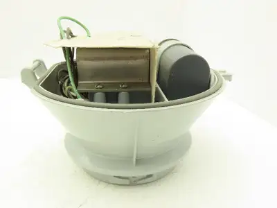 Appleton LPBC250-120 Mercmaster II Light Fixture 250W 120V H37 HPS Sodium Lamp
