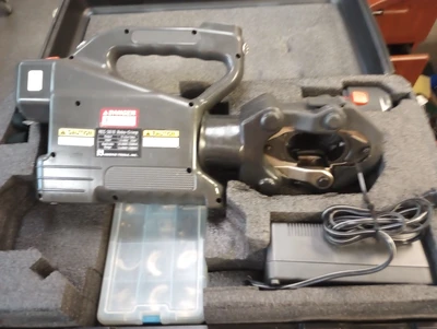 USED BURNDY REC-3610