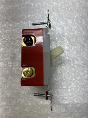 NEW Hubbell HBL12231