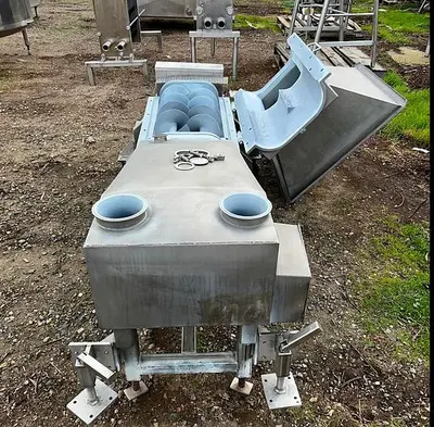 USED STAINLESS STEEL FABRICATION COMPANY 700