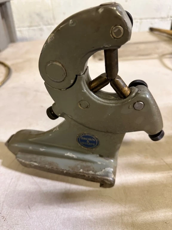BROWN & SHARPE GRINDER STEADY REST