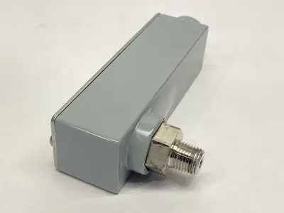 USED DWYER INDUSTRIAL PRESSURE TRANSMITTER 101635-62