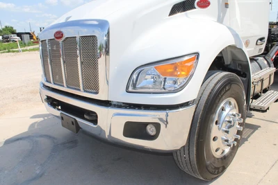 New | in-Stock 2027 PETERBILT 548 Rolloff Trucks Texas US | Roll Off Truck World #1492013