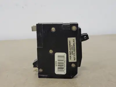 USED SQUARE D QOT115