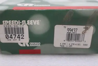 NEW IN BOX 99437 - CR Seals STOCK 5656A