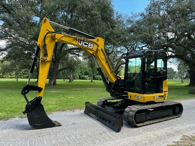 USED 2020 JCB 85Z-1