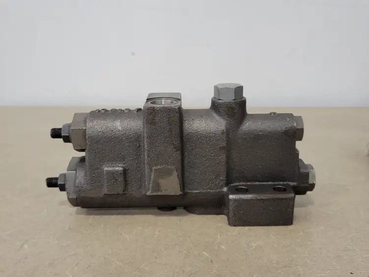 Used EATON 10F167 Parts (Hydraulics and Pneumatics) British Columbia CA | Lenmark #264694