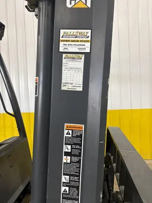 USED CAT 2EP11000