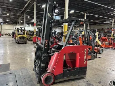 Used 2017 RAYMOND 425C50TT 3-Wheel Stand up Electric Counterbalance Forklifts Illinois US | Somerset Equipment Sales #1546260
