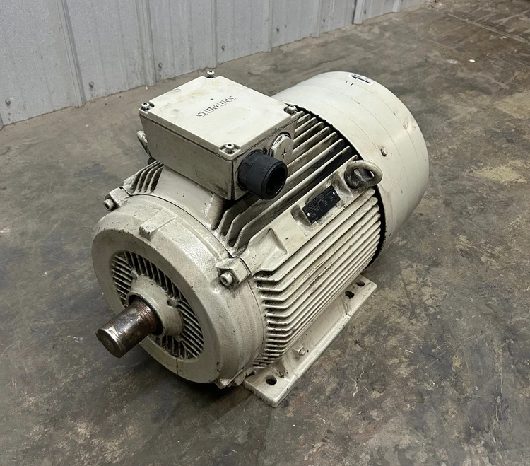 Used SIEMENS 1LG4183-4AA10 Motors (misc) | Industrial Parts R Us Inc. #359525