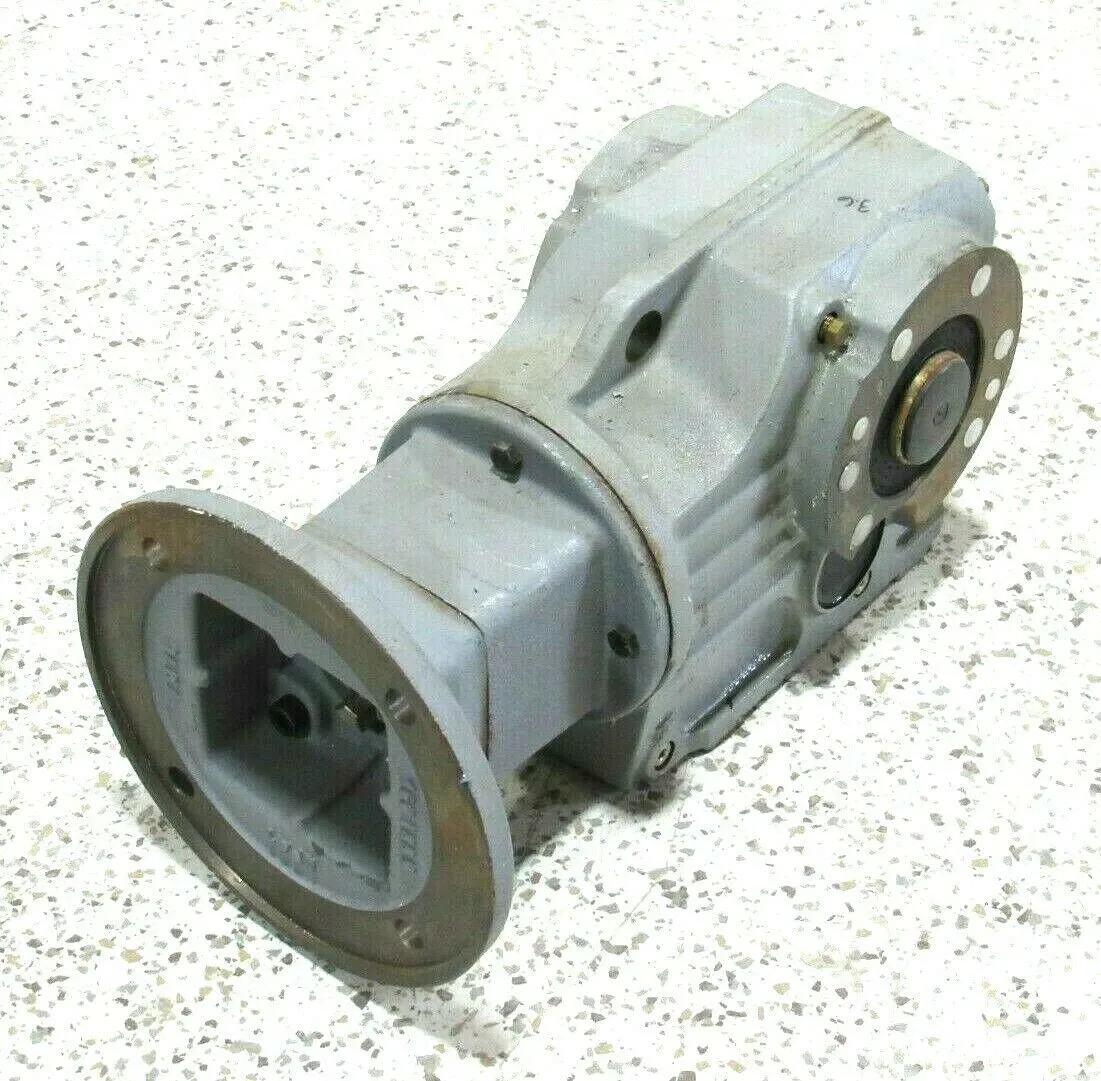 NEW SEW EURODRIVE KA67TAM182 GEAR REDUCER 13.22:1