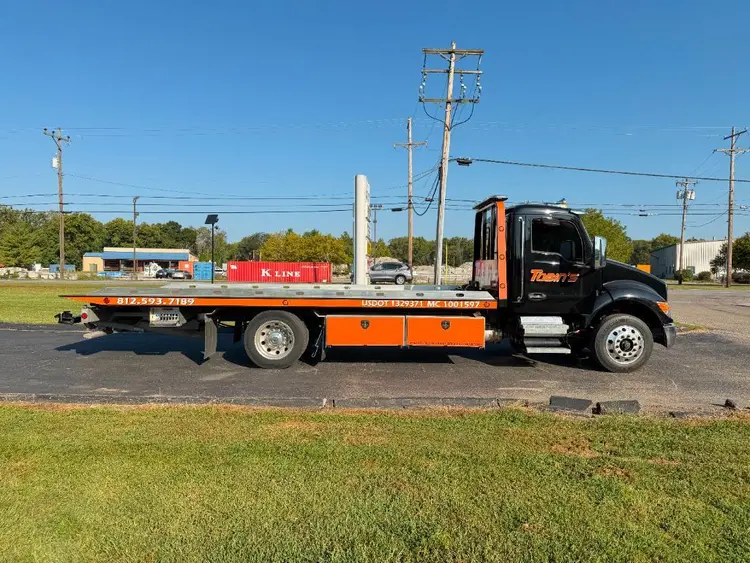 Used 2024 _UNKNOWN_ _UNKNOWN_ Tow trucks Ohio US | Myron Bowling Auctioneers Inc #1504735