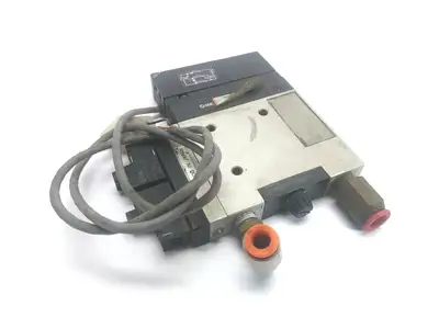 USED SMC VACUUM SWITCH WITH VACUUM EJECTOR 12-24 VDC