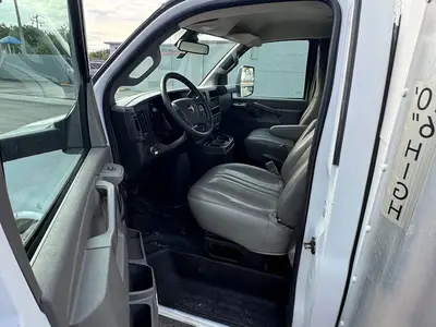 Used 2019 GMC SAVANA CUTAWAY Box trucks Florida US | Truck and Van Outlet #1509156