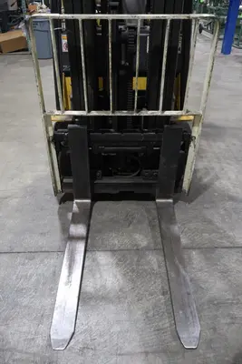 YALE GLC060VXNVSE085 FORK LIFT TRUCK | Levy Recovery Group (12)
