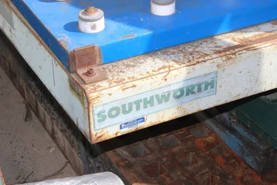 SouthWorth 4,000 lbs. 10' x 4' Hydraulic Lift Table