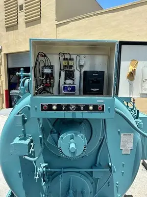 USED 1990 CLEAVER BROOKS CB 200-125