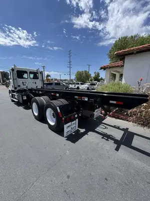 Used 2019 FREIGHTLINER CASCADIA 112 Hooklifts & Roll-Offs California US | Commerce Truck Equipment Sales #1548708